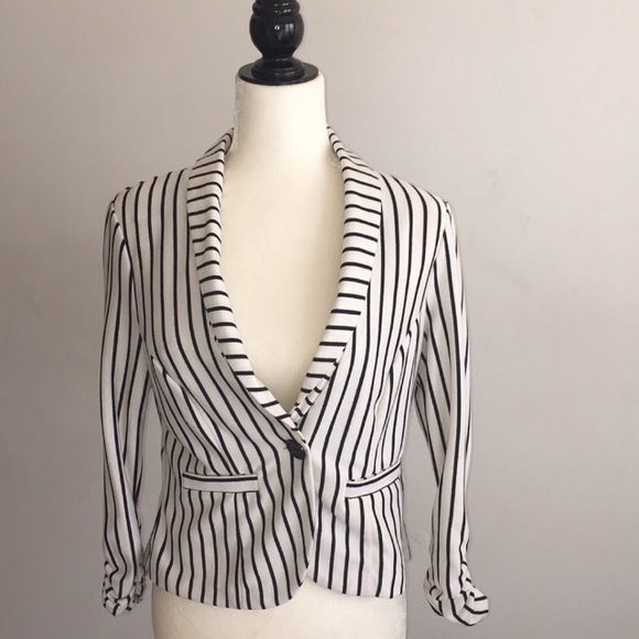 Jackets & Blazers - Black & White knit striped Blazer